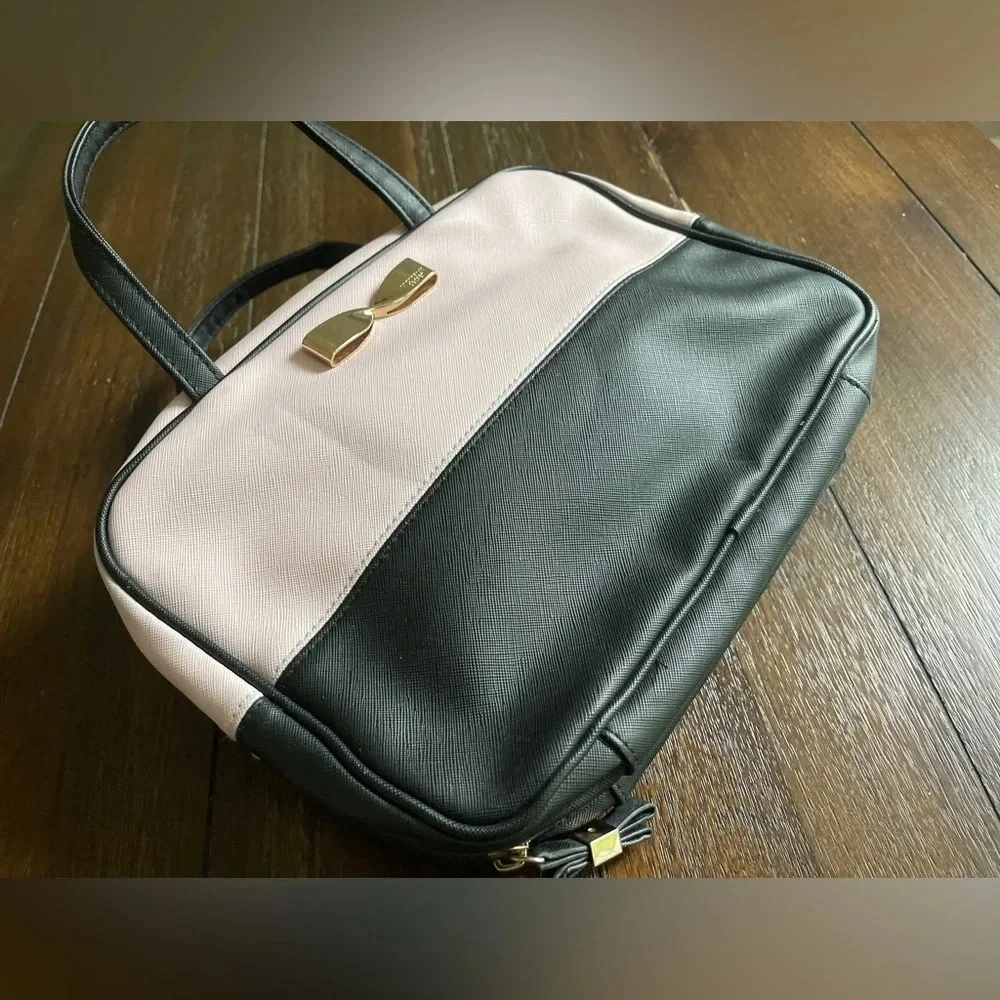 Victoria’s secret cosmetics bag